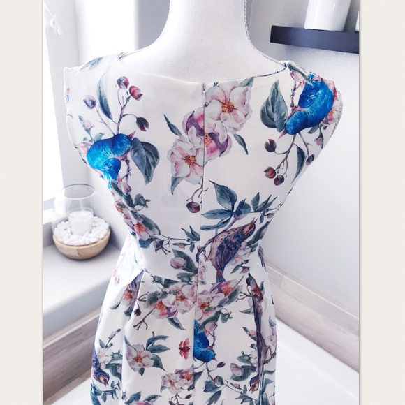 Blue bird white garden party dress - Picture 3 of 6